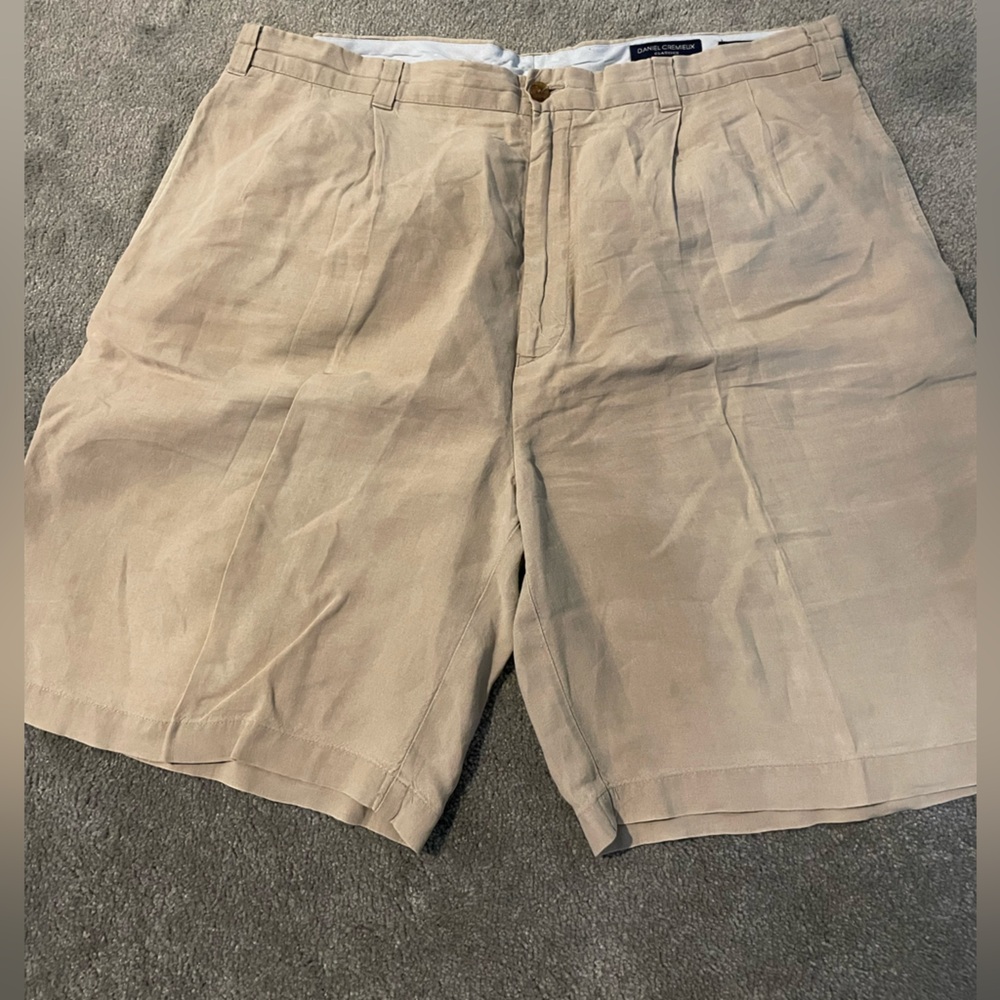 Kakhi Daniel Cremieux Shorts, 38